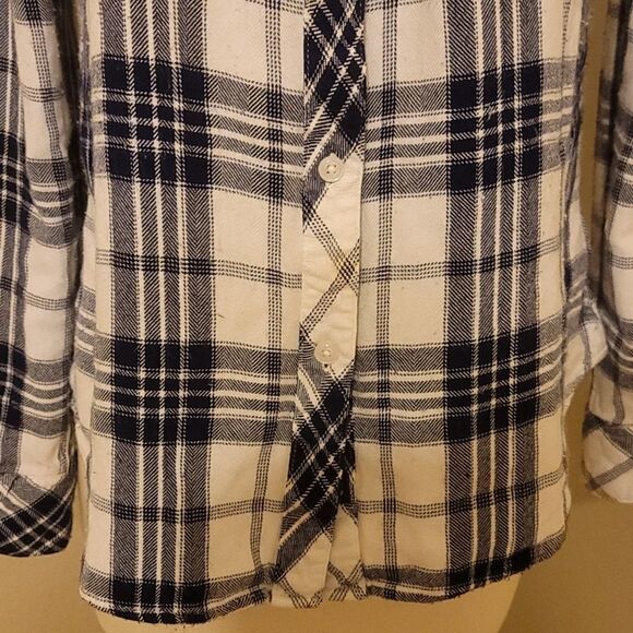 Rails plaid button Down shirt size small. - Picture 3 of 13